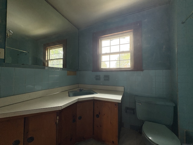 5 Lindsley Pl, Stratford, CT 06615 - bathroom featuring tile walls and vanity