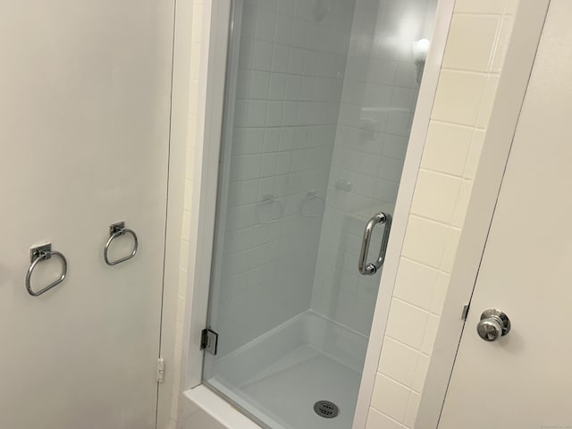 25 Cartright St Unit 1E, Bridgeport, CT 06604 - bathroom with a shower stall