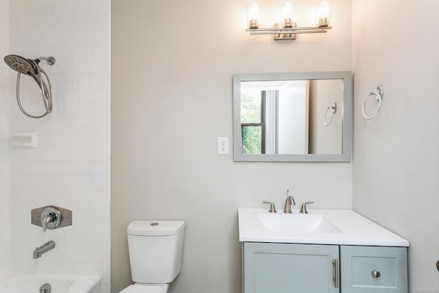 71A Imlay St Unit D2, Hartford, CT 06105 - bathroom featuring vanity and bathing tub / shower combination