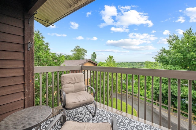 113E Country Squire Dr Unit 113E, Cromwell, CT 06416 - view of balcony
