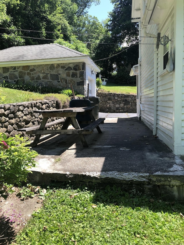 38 Upland Rd, Winchester, CT 06098 - view of patio / terrace