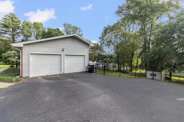 29 Birchwood Dr, Killingly, CT 06241 - garage featuring driveway