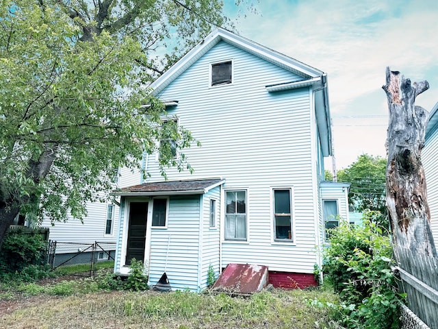 26 Lamberton St, New Haven, CT 06519 - back of property