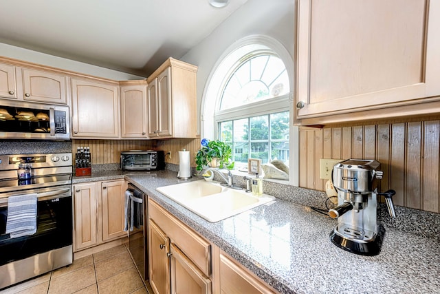 56 Morgan Ave, East Haven, CT 06512 - photo 15