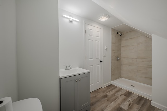 156 Waterville St, Waterbury, CT 06710 - full bath with tiled shower, vanity, and wood finished floors