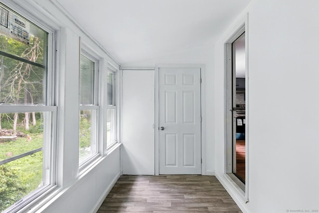 971 New Litchfield St, Torrington, CT 06790 - unfurnished sunroom featuring vaulted ceiling