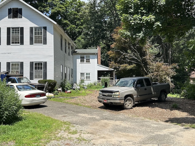 92 W Bridge St, Deep River, CT 06417 - view of front of home with a chimney