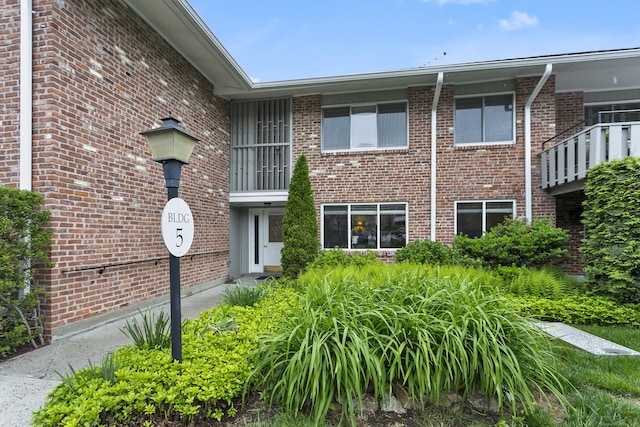 116 Southport Woods Dr, Fairfield, CT 06890 - view of building exterior