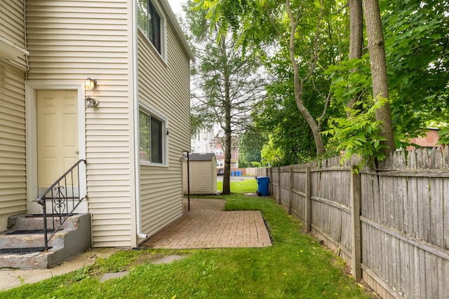20 George St, Bristol, CT 06010 - fenced backyard featuring entry steps