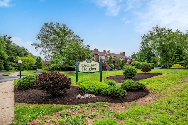 25 Florence Rd Unit 84, Branford, CT 06405 - community / neighborhood sign featuring a yard