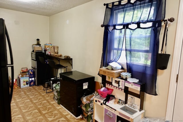 11 Kenneth Cir, Windsor, CT 06095 - interior space with a textured ceiling and light flooring
