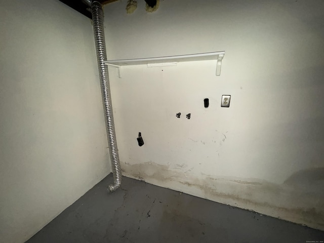 829 Windsor Ave, Windsor, CT 06095 - view of laundry room
