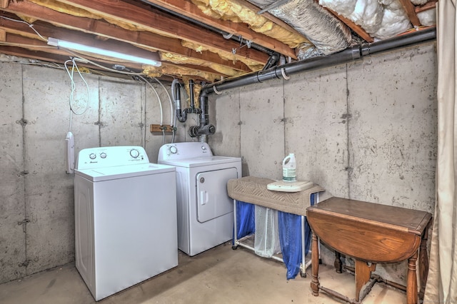 30 Birch St, Stratford, CT 06615 - laundry area featuring separate washer and dryer