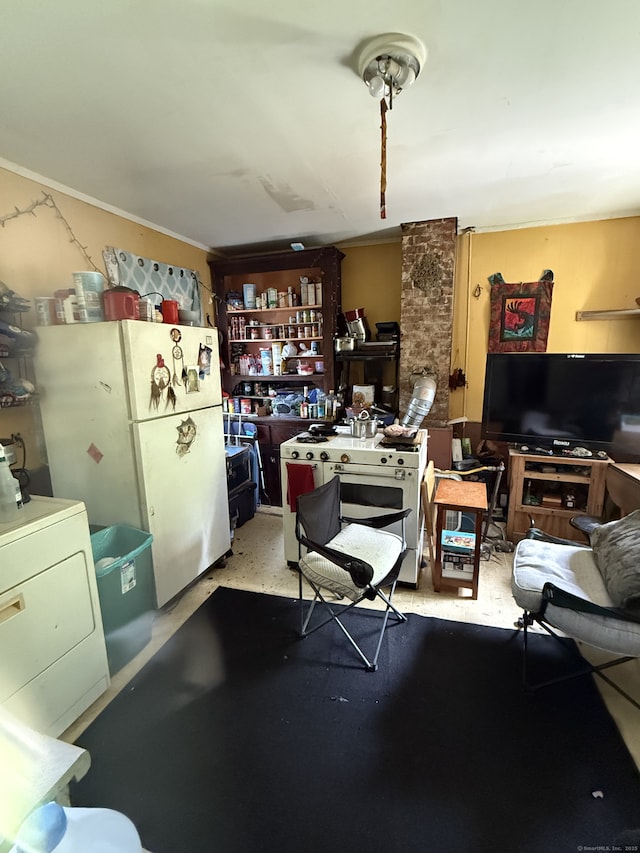 5 Maple Pl, Middletown, CT 06457 - living room featuring crown molding and washer / clothes dryer