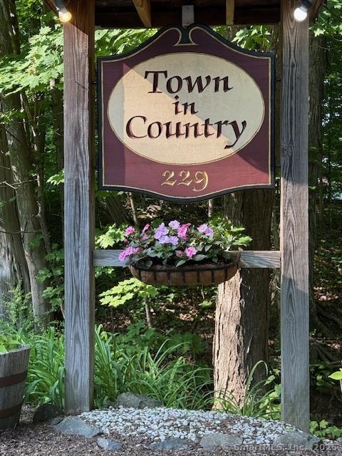 229 Bacon Pond Rd Apt 432, Woodbury, CT 06798 - view of community / neighborhood sign