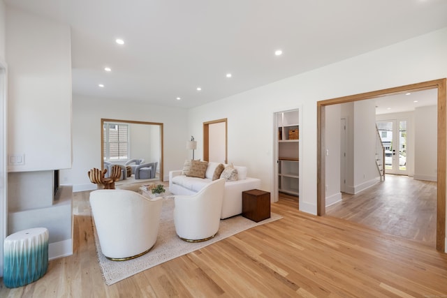 1846 Mill Plain Rd, Fairfield, CT 06824 - living area featuring wood finished floors and recessed lighting
