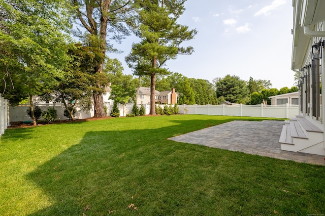 1846 Mill Plain Rd, Fairfield, CT 06824 - fenced backyard with a patio