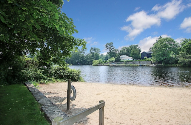 4 White Birch Dr, Guilford, CT 06437 - water view