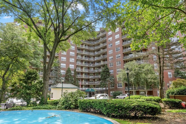 71 Strawberry Hill Ave Apt 1002, Stamford, CT 06902 - view of swimming pool