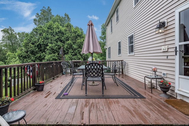 309 Russo Dr, Hamden, CT 06518 - deck with outdoor dining area