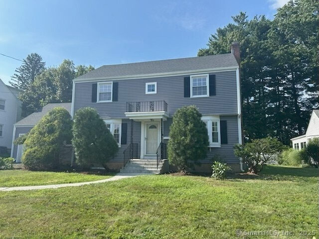 154 Mohawk Dr, West Hartford, CT 06117 - photo 1