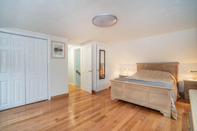 244 Stanwood Dr, New Britain, CT 06053 - bedroom featuring light wood finished floors and a closet