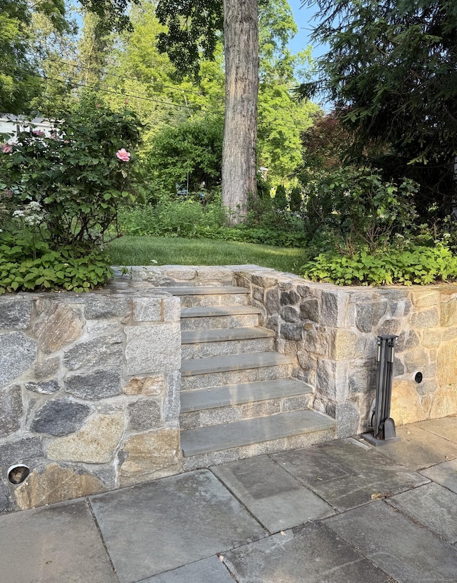 175 Luna Trail Ext, Southbury, CT 06488 - exterior view of stairway