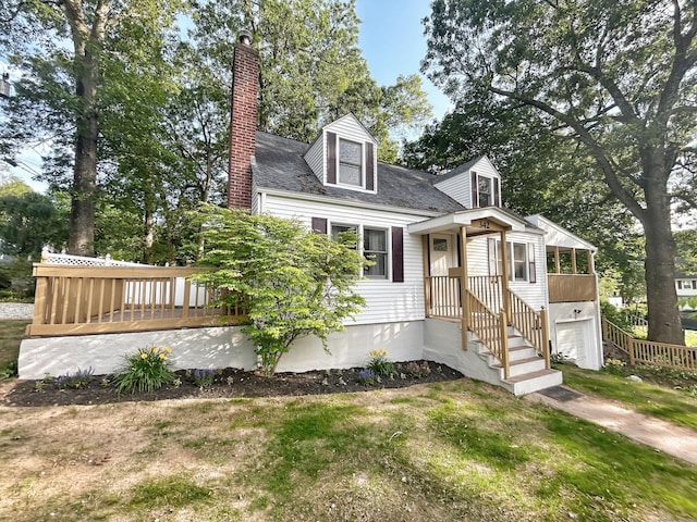 342 Middle Tpke E, Manchester, CT 06040 - cape cod-style house with a chimney