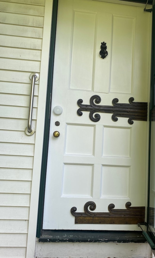 42 Homewood Ave, North Haven, CT 06473 - entrance to property