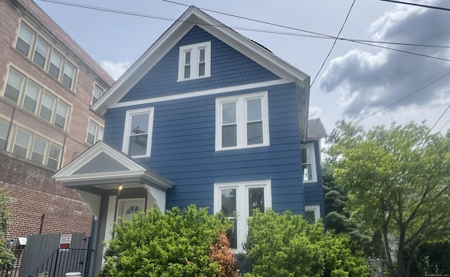 18 Pine St, Waterbury, CT 06710 - view of front of home