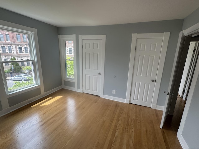 18 Pine St, Waterbury, CT 06710 - foyer entrance featuring wood finished floors
