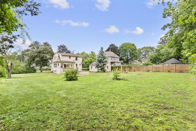 27 Homestead St, Manchester, CT 06042 - view of yard