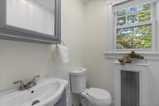 203 Ridgewood Ave, Hamden, CT 06517 - bathroom with toilet and vanity