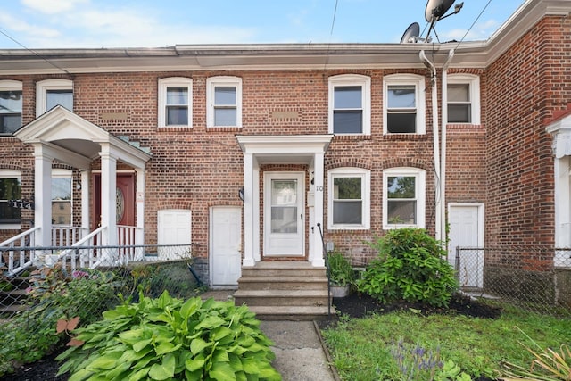 110 Asylum St, Bridgeport, CT 06610 - view of front of house featuring brick siding