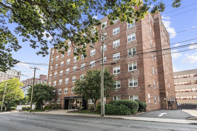 140 Grove St Unit 4F, Stamford, CT 06901 - view of apartment building / complex