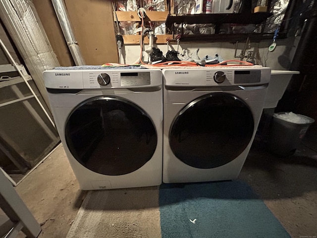 5 Sunnyslope Dr, Middletown, CT 06457 - laundry room featuring independent washer and dryer