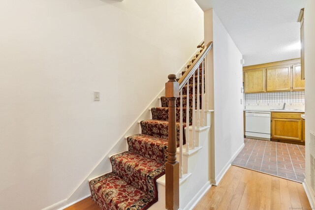 8 Dutton Place Way Unit 8, Glastonbury, CT 06033 - photo 23