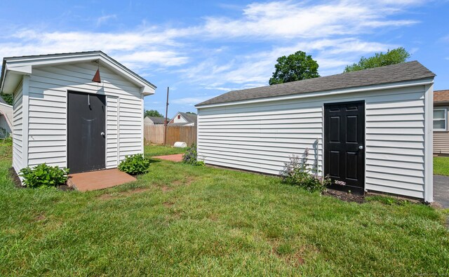 32 Franklin St, Southington, CT 06479 - view of yard with a shed