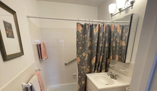 2625 Park Ave Unit 11P, Bridgeport, CT 06604 - full bathroom with vanity and shower / bath combination with curtain