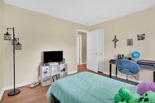 9 Renee Ln, Enfield, CT 06082 - bedroom with wood finished floors and baseboards