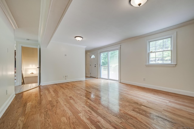 140 Braeside Dr, Hamden, CT 06514 - empty room featuring crown molding and light wood-style floors