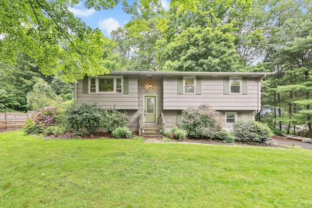 43 Phelps Rd, Marlborough, CT 06447 - raised ranch featuring entry steps