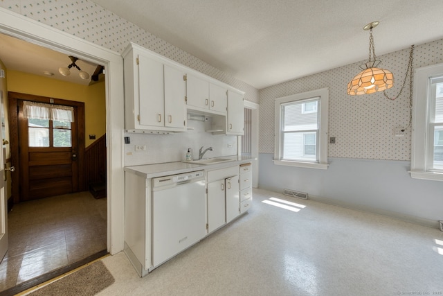 905 Corbin Ave, New Britain, CT 06052 - photo 8
