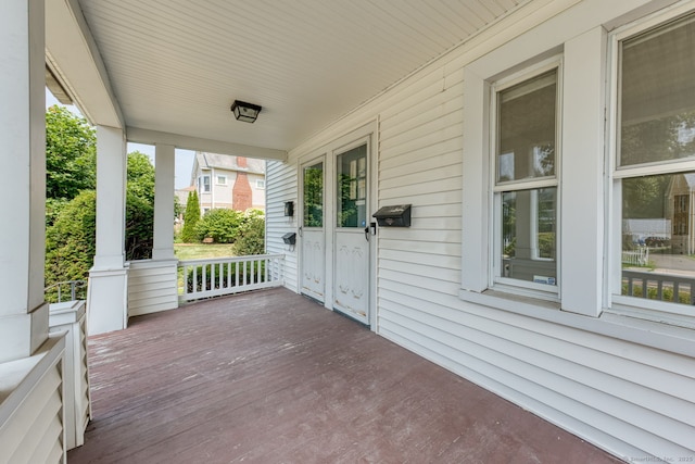 905 Corbin Ave, New Britain, CT 06052 - photo 3