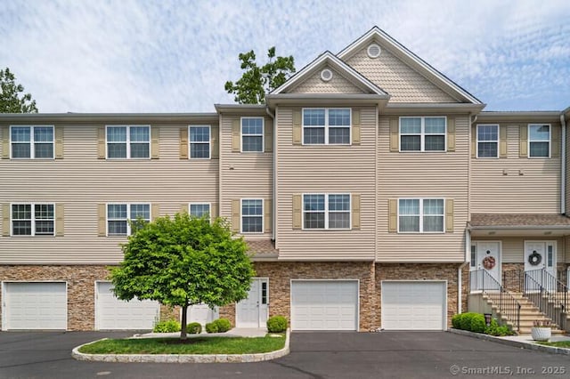 3 Riverview Ct Unit 3, Brookfield, CT 06804 - multi unit property with driveway and an attached garage