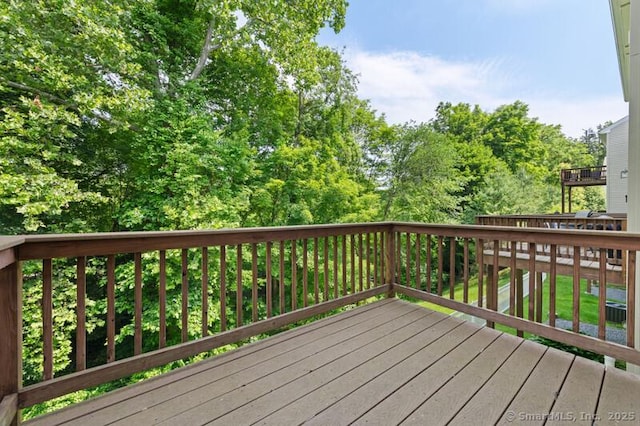 3 Riverview Ct Unit 3, Brookfield, CT 06804 - view of wooden terrace