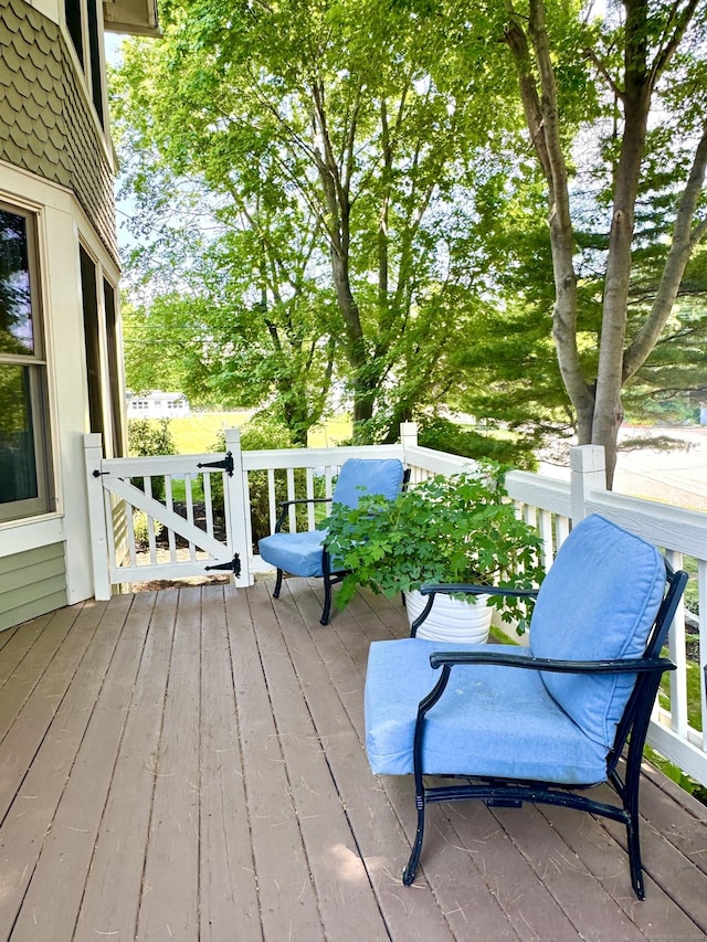 19 Prospect Hill Rd, Groton, CT 06340 - view of wooden deck