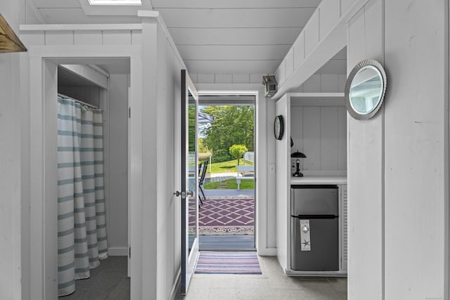 4 Johnny Cake Hill Rd, Old Lyme, CT 06371 - view of foyer entrance
