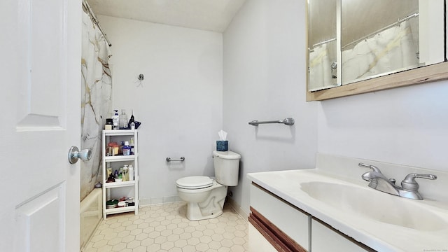 279 New Haven Ave Apt E, Milford, CT 06460 - full bath with vanity and shower / bath combo with shower curtain