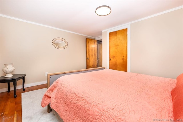 5 Lake Pt, Haddam, CT 06441 - bedroom featuring wood finished floors and crown molding